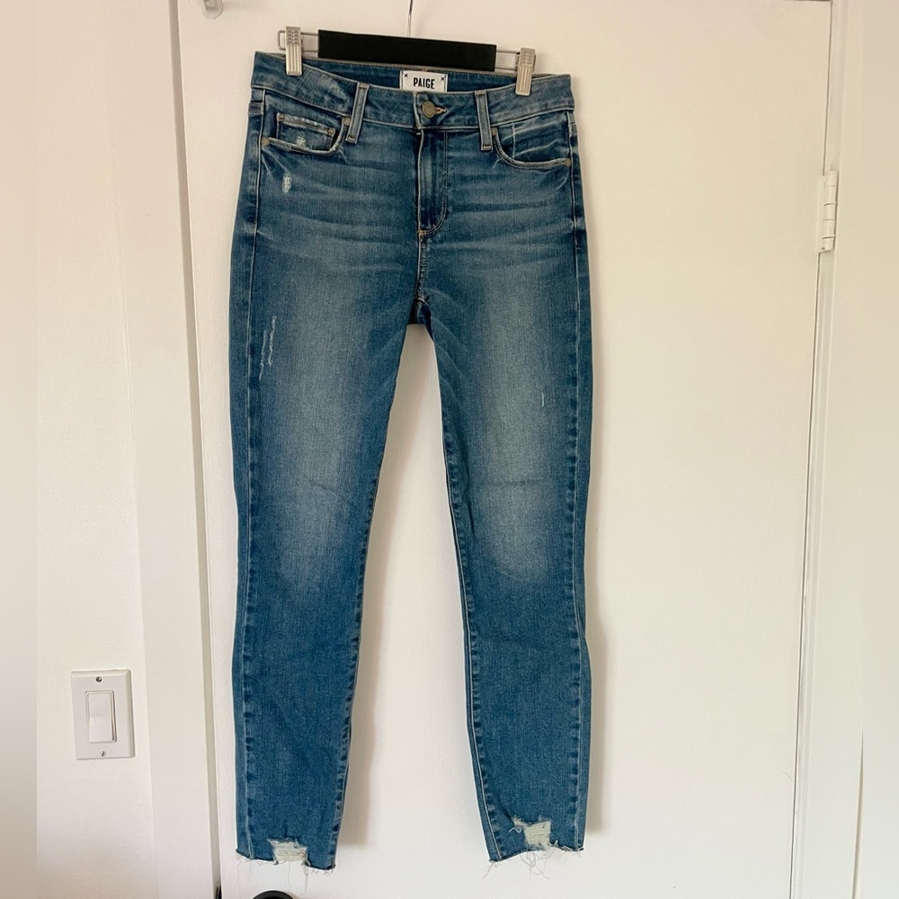Paige Verdugo Crop raw hem/slightly distressed jeans